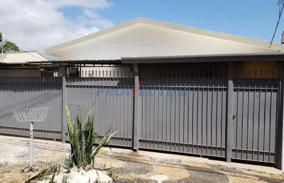 Casa com 3 quartos à venda na rua professor alcíno almeida maudonnet, 426, taquaral, campinas, 242 m2 por r$ 800.000