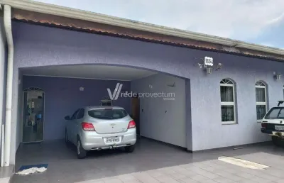 Casa com 3 quartos à venda na avenida jacaúna, 1134, vila aeroporto i, campinas, 200 m2 por r$ 700.000