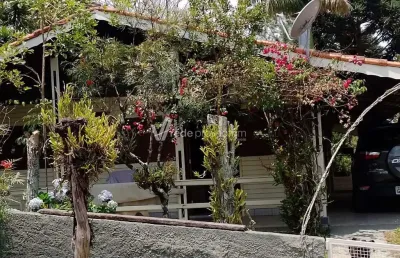 Casa em condomínio fechado com 3 quartos à venda na monte alegre do sul, 568, zona rural, monte alegre do sul, 195 m2 por r$ 645.000