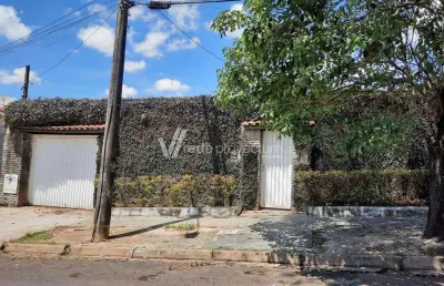 Casa com 3 quartos à venda na rua luís paolieri, 278, parque são quirino, campinas, 195 m2 por r$ 700.000