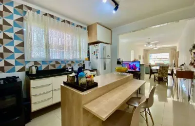 Casa com 3 quartos à venda na Rua Dona Amélia Leuchtenberg, Ponta da Praia, Santos
