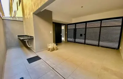 Casa com 2 quartos à venda na Rua Dom Lara, 81, Boqueirão, Santos
