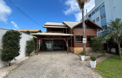 Casa com 2 quartos à venda na Rua Vereador Manoel José dos Santos, 46, Centro, Bombinhas