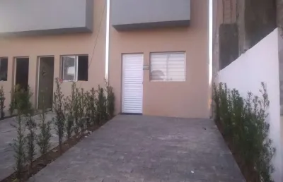Casa com 2 quartos à venda na rua henrique carrara do amaral rogick, 795, lopes de oliveira, sorocaba por r$ 191.900