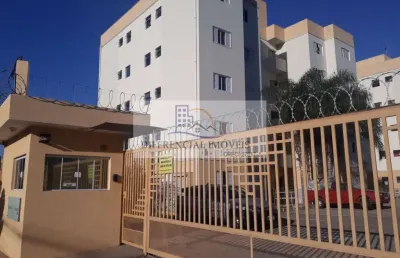Apartamento com 2 quartos para alugar na Rua Quirino de Mello, 1286, Aparecidinha, Sorocaba