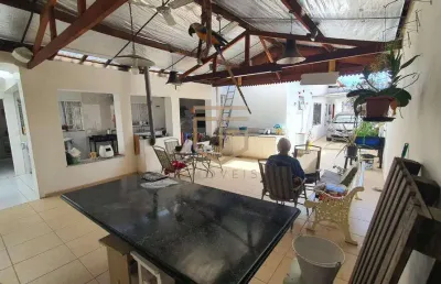 Casa à venda em valinhos, vila são josé, com 3 suítes, com 297 m²