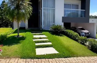 Casa de alto padrão à venda no reserva santa anna – 3 suítes, piscina e vista para área verde