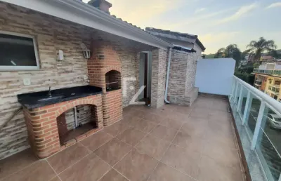 Casa em condomínio fechado com 3 quartos para alugar no Tanque, Rio de Janeiro 