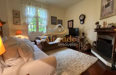 Clássico apartamento exclusivo a poucos passos do centro de capivari!