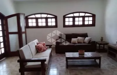 Casa a venda na praia grande, no  balneário flórida, com 4 quartos, 4 suites e 2 vagas