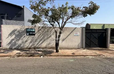 Terreno à venda na Avenida Jorge Casoni, 460, Lago Igapó, Londrina