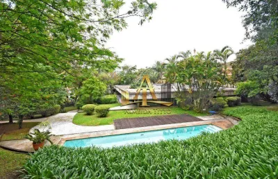 Casa à venda com terreno de 3.100 m² na região cidade jardim  - confira!