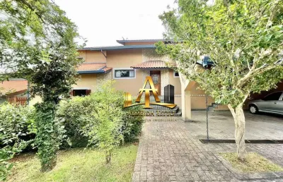 Casa à venda no condomínio são fernando residência - 5 dormitórios / 2 suítes, gourmet, piscina, sauna, vista!