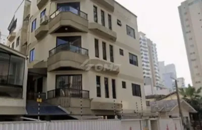 Apartamento semi mobiliado  com 2 dormitórios  para locação anual no  centro de balneário camboriú,