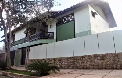 Casa com 3 quartos à venda no Parque Califórnia, Campos dos Goytacazes 