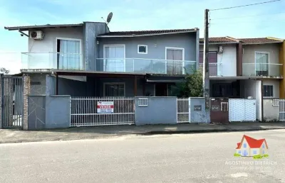 Sobrado geminado c/03 quartos + moveis planejados + pergolado + area c/churrasqueira no j. paraiso!