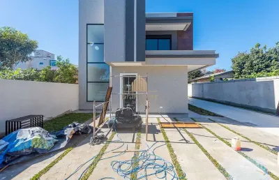 Sobrado à venda com 3 quartos, 4 banheiros, 3 vagas e 149m²