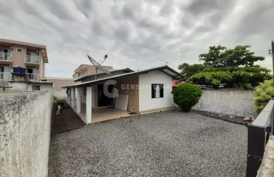 Casa com 2 quartos à venda na Praia de Armação do Itapocorói, Penha 