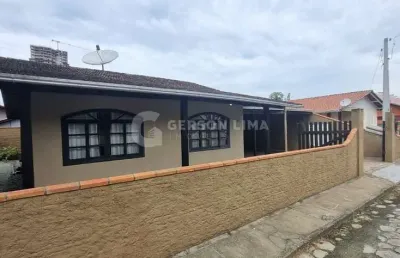 Casa com 3 quartos à venda no Centro, Penha 