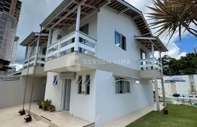Casa com 4 quartos à venda no Centro, Balneário Piçarras 