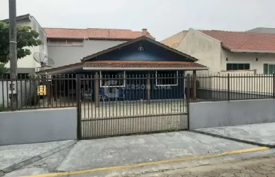 Casa com 4 quartos à venda no Centro, Penha 