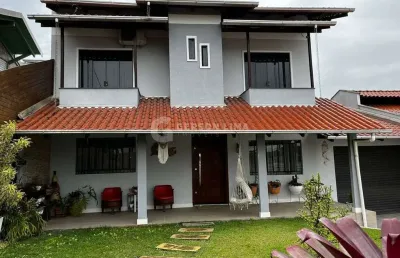 Casa com 4 quartos à venda no Centro, Penha 