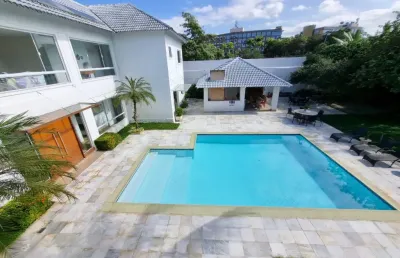 Condomínio arouca com 5 suítes e 9 banheiros à venda, 700 m²