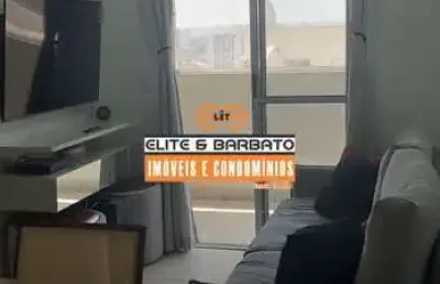 Apartamento com 2 dormitórios, 1 suíte, varanda e vaga no centro de diadema!
