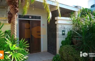 Casa comercial à venda no Centro, Rolândia 