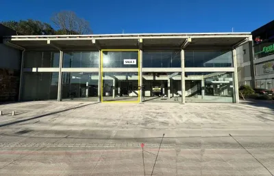 Inbox cia imobiliaria aluga - sala comercial nova no bairro licorsul.
