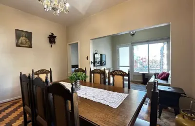 Inbox cia imobiliária aluga - casa parte superior com 3 quartos na cidade alta.