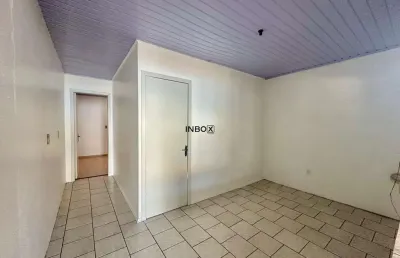 Inbox cia imobiliaria aluga - casa parte superior com 2 dormitórios no santa marta