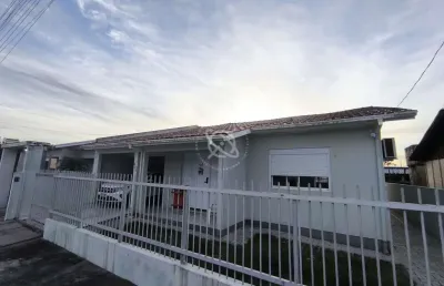 Casa com 3 quartos à venda na Rua Joana Pereira Nazário, 437, Coloninha, Araranguá