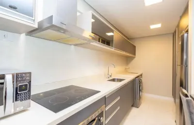 Apartamento mobiliado com 2 dormitórios para alugar, 60 m² por r$ 5.520/mês - centro - curitiba/pr