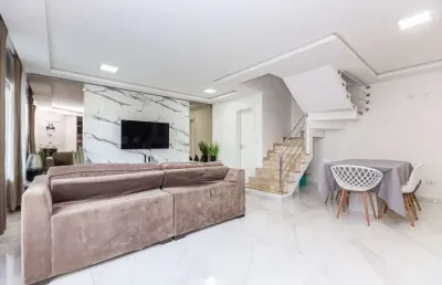 Sobrado semimobiliado | 200 m² privativos | 03 dormitórios | 04 vagas
