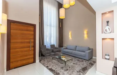 Sobrado com 4 dormitórios para alugar, 230 m² por r$ 10.500/mês - guabirotuba - curitiba/pr