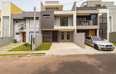 Sobrado em condomínio | fachada moderna | bairro pinheirinho | 124m² privativos + terraço | jacuzzi | infra para ar-condicionado | r$730.000,00