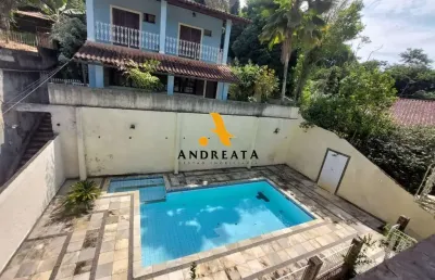 Casa com 3 quartos à venda na pau da fome, 84, jacarepaguá, rio de janeiro por r$ 900.000