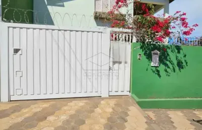 Linda casa para residencial ou comercial próx nossa sra de fátima