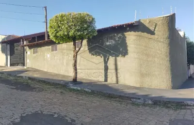 Casa com 3 quartos à venda na Vila Nova Santa Luzia, Bauru 