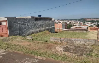 Casa à venda no Jardim Monte Mor, Botucatu 