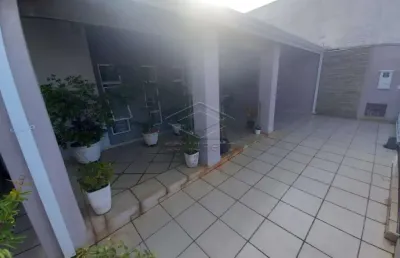 Casa com 3 quartos à venda na Vila Antártica, Botucatu 