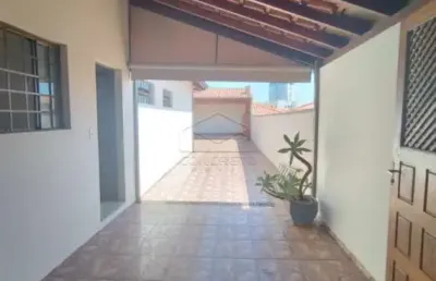 Casa com 3 quartos à venda na Chácara Floresta, Botucatu 