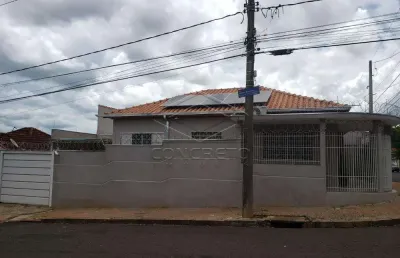 Casa com 2 quartos à venda no Jardim Bela Vista, Bauru 