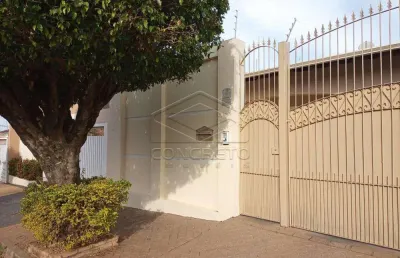Casa com 3 quartos à venda na Vila Souto, Bauru 