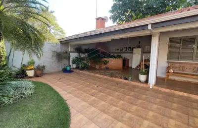 Casa com 3 quartos à venda no Jardim Alvorada, Jaú 