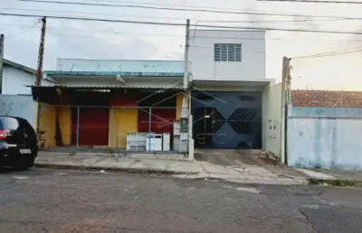 Casa com 04 dormitórios e salão comercial - vila ipiranga
