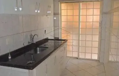 Casa com 3 quartos à venda no Jardim Itapuã, Lençóis Paulista 