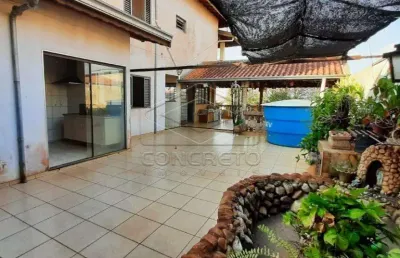 Casa com 3 quartos à venda na Vila Buscariolo, Jaú 