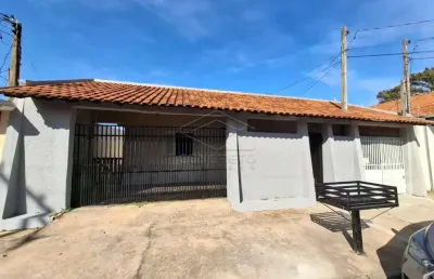 Casa com 3 quartos para alugar no Novo Jardim Pagani, Bauru 